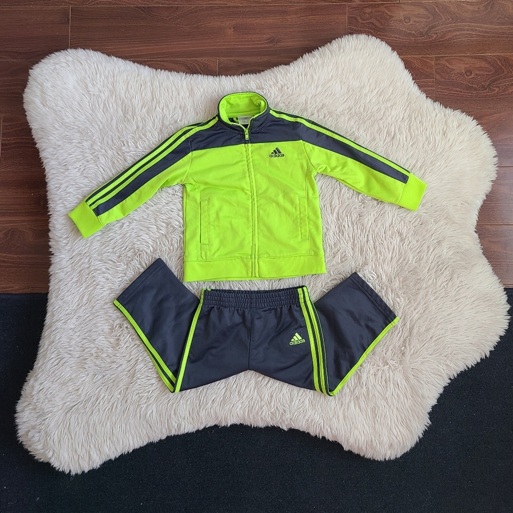 Adidas tracksuit for toddler 24 months
